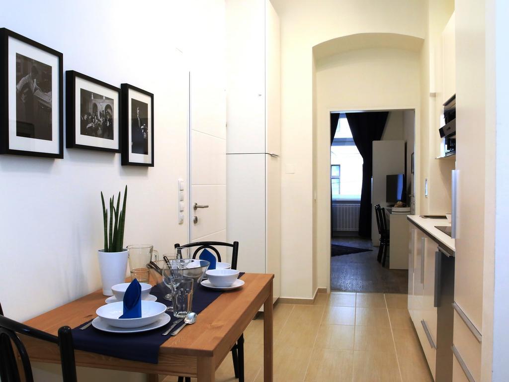 Flatprovider Comfort Eduard Apartment - Contactless Check In Wien Eksteriør bilde