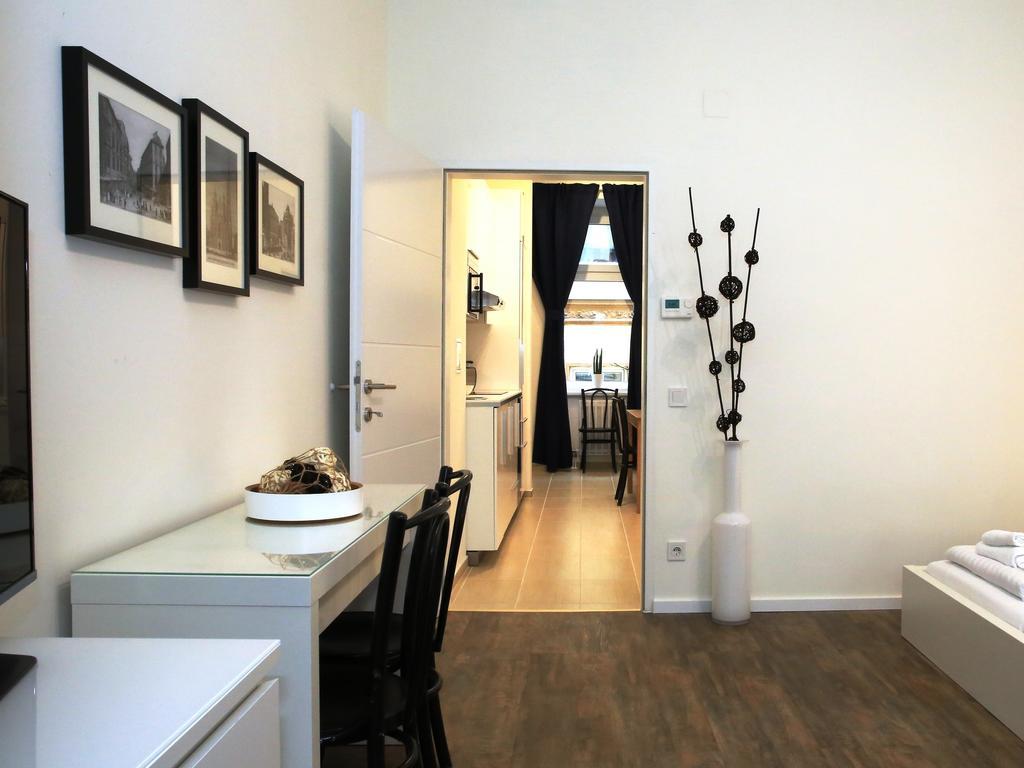 Flatprovider Comfort Eduard Apartment - Contactless Check In Wien Rom bilde