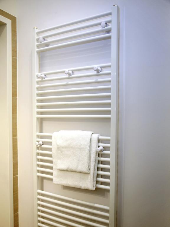 Flatprovider Comfort Eduard Apartment - Contactless Check In Wien Rom bilde