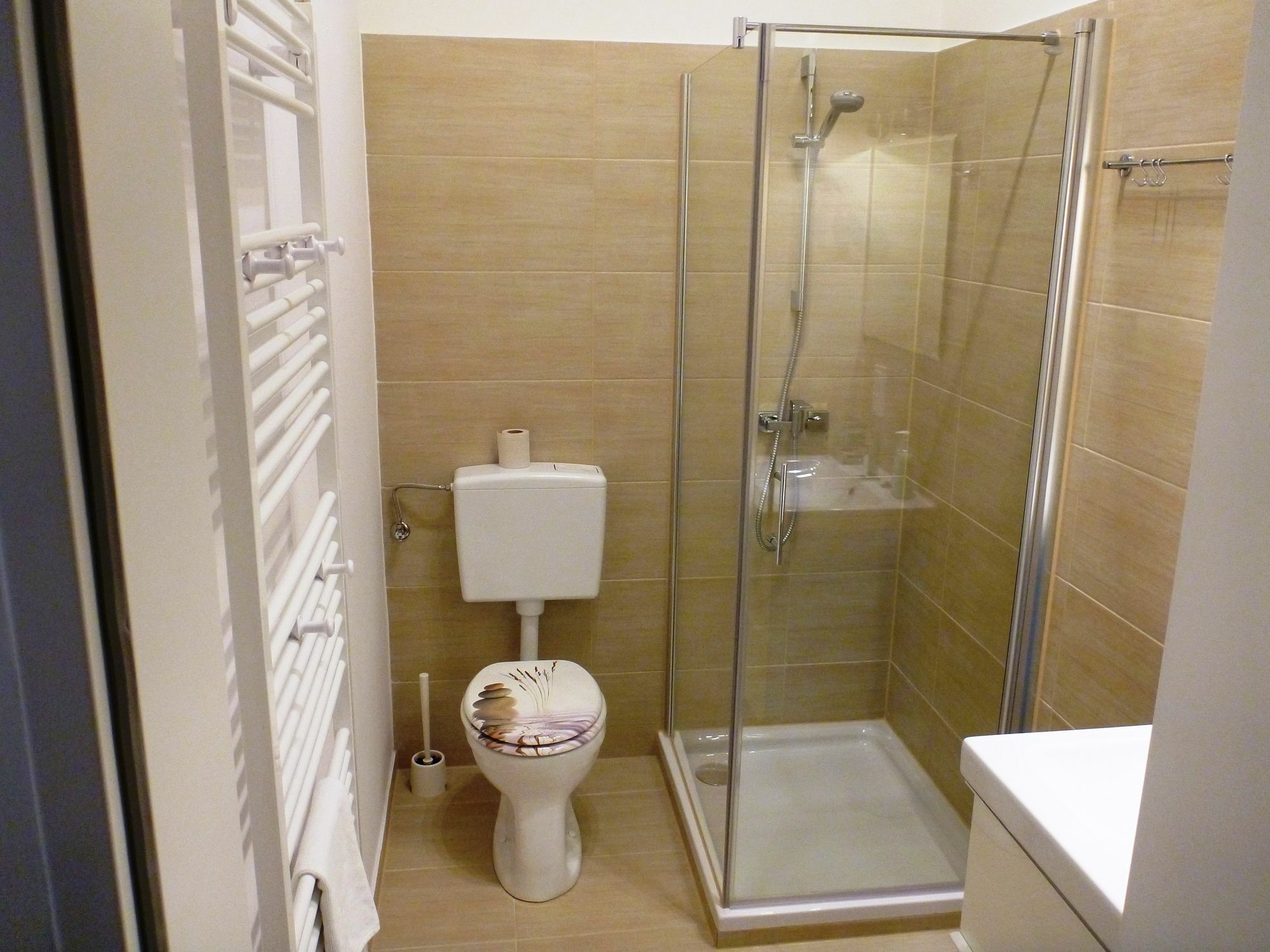 Flatprovider Comfort Eduard Apartment - Contactless Check In Wien Eksteriør bilde