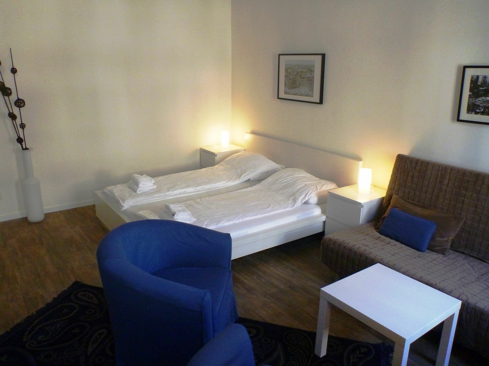 Flatprovider Comfort Eduard Apartment - Contactless Check In Wien Eksteriør bilde